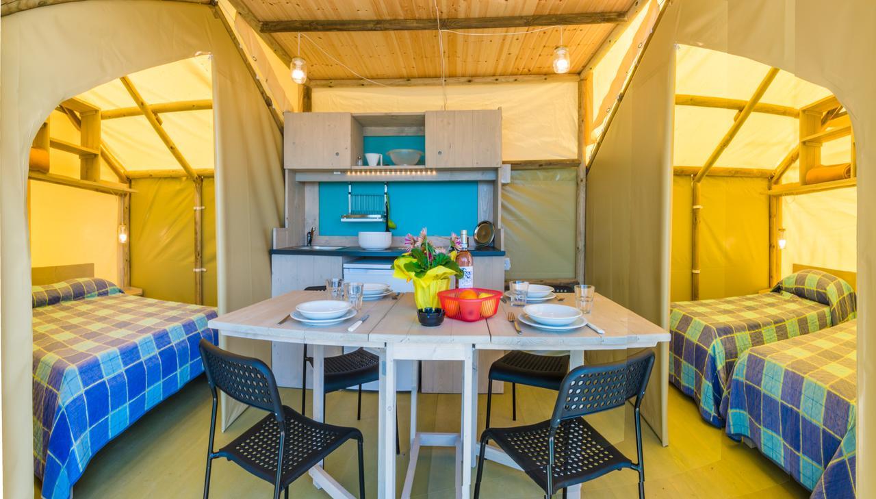 Le Palme Camping & Village Лацизе Екстер'єр фото